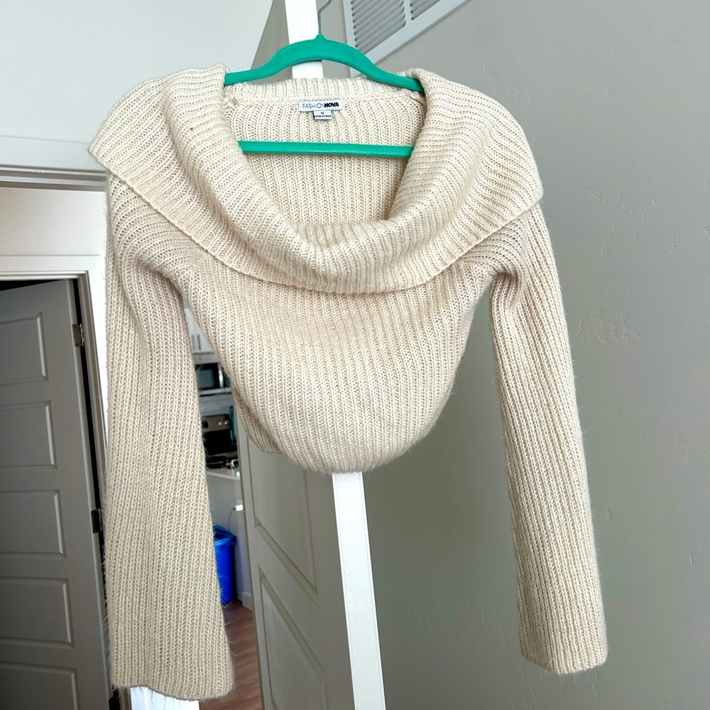 Fashion Nova Let’s Fly Away Off Shoulder Sweater Crop Top Cream - Picture 4 of 7